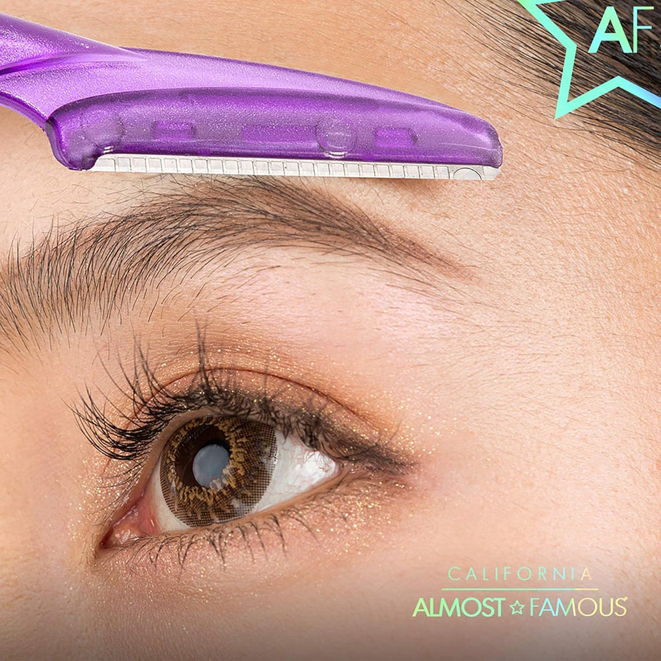 Dermaplane Razor Angle Almost Famous 6-Pack Dermaplaning Razors Set - Purple – Martie