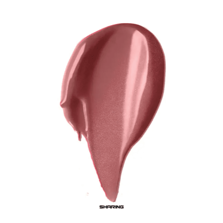 sharingcreamylipstick-cropped