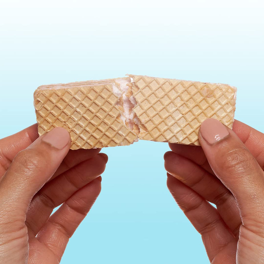 Am Yum Strawberry Yogurt Wafers (16 CT)