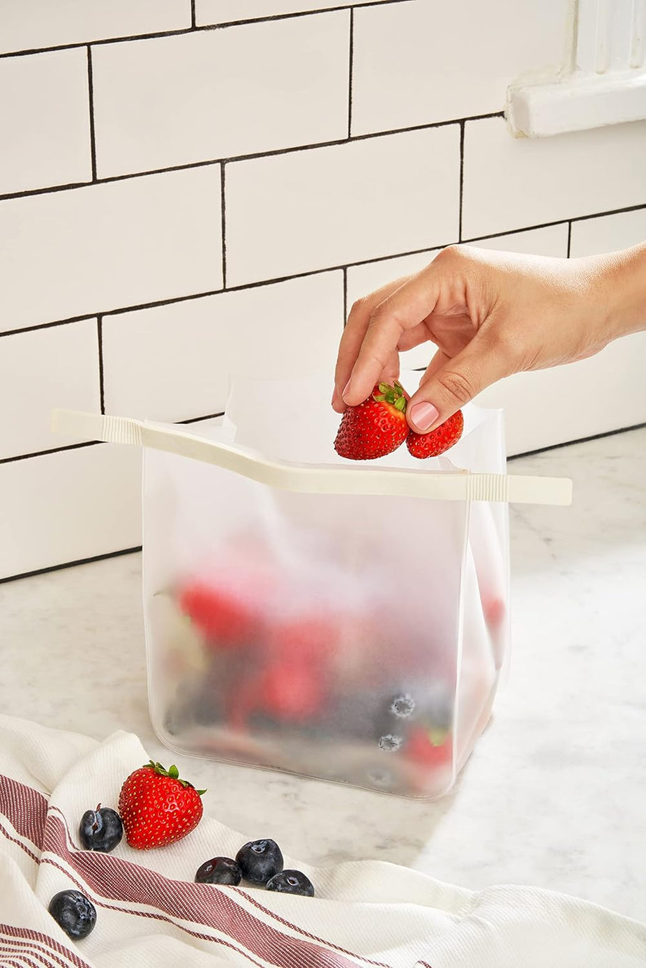 36oz Roll Tight Reusable Food Storage Bag - Clear