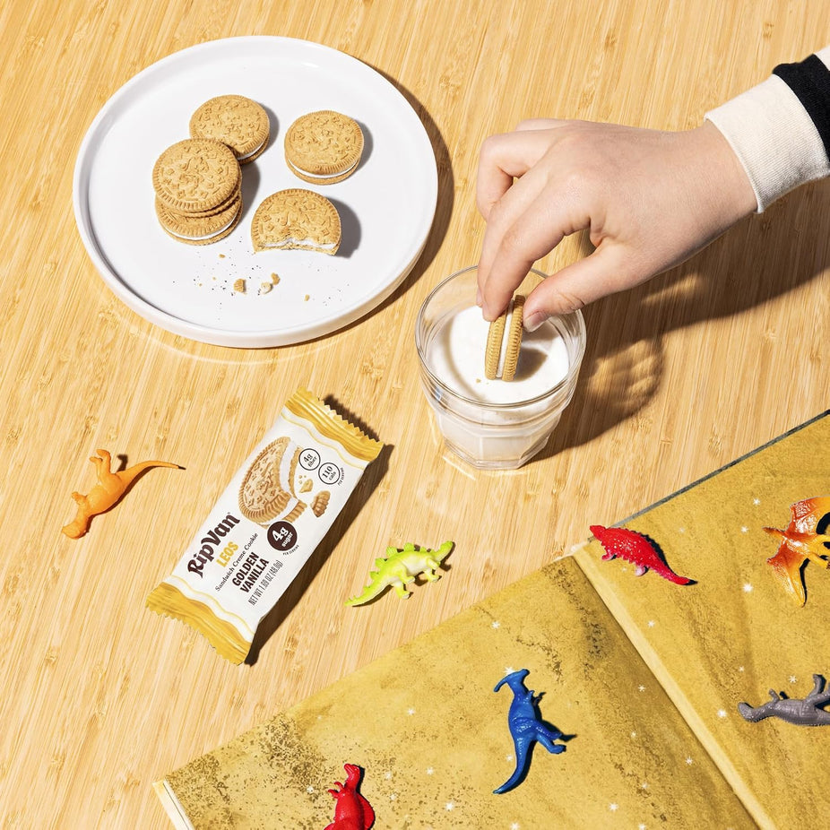 Leos Golden Vanilla Sandwich Creme Cookies (4 Pack)