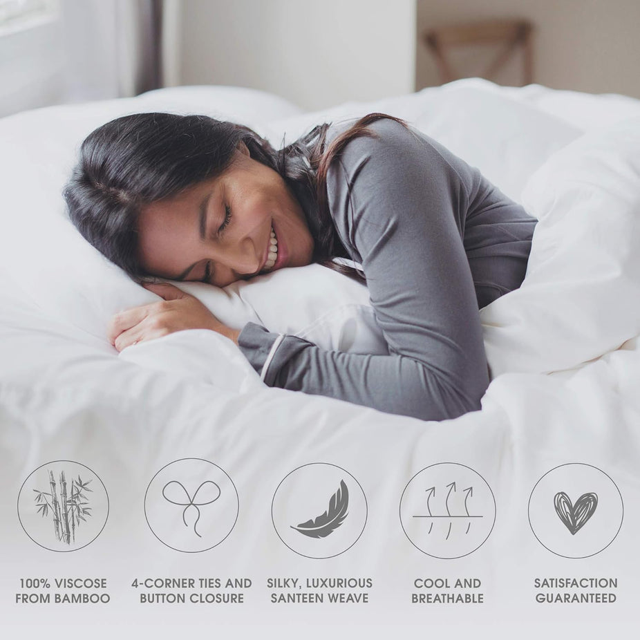 Woven Duvet Cover in White - King