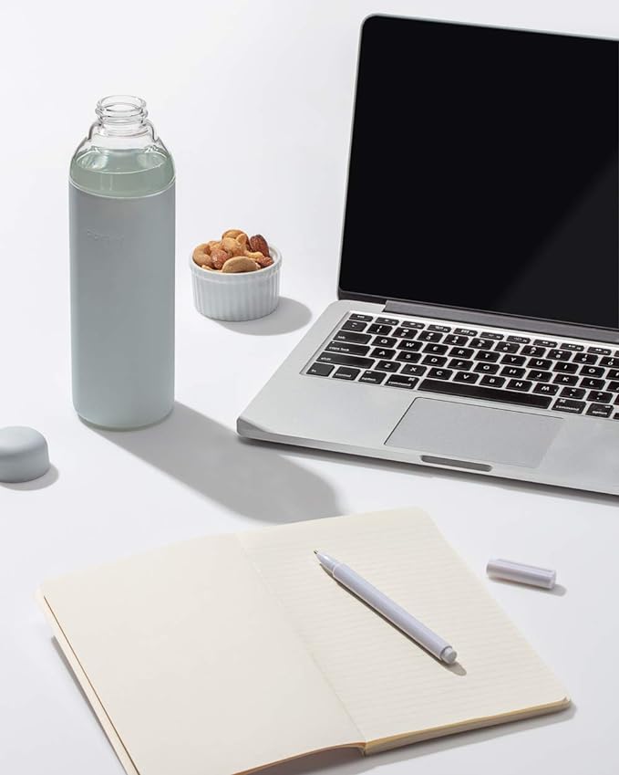 Glass Water Bottle - Mint (20 oz Size)