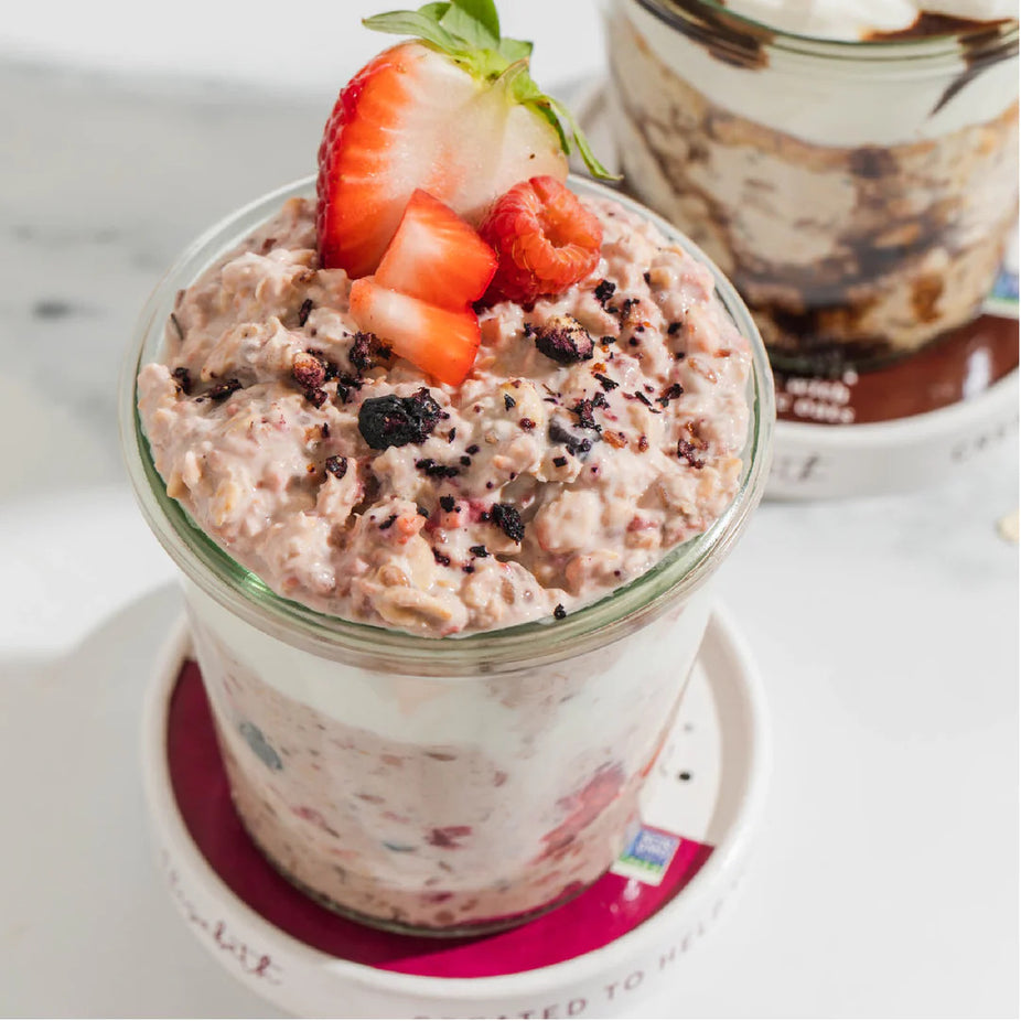 Mixed Berry Superfood Oatmeal Cup